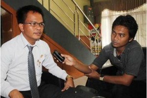 Dede Ismail saat dikonfirmasi terkait tudingan sebagai penghianat.
